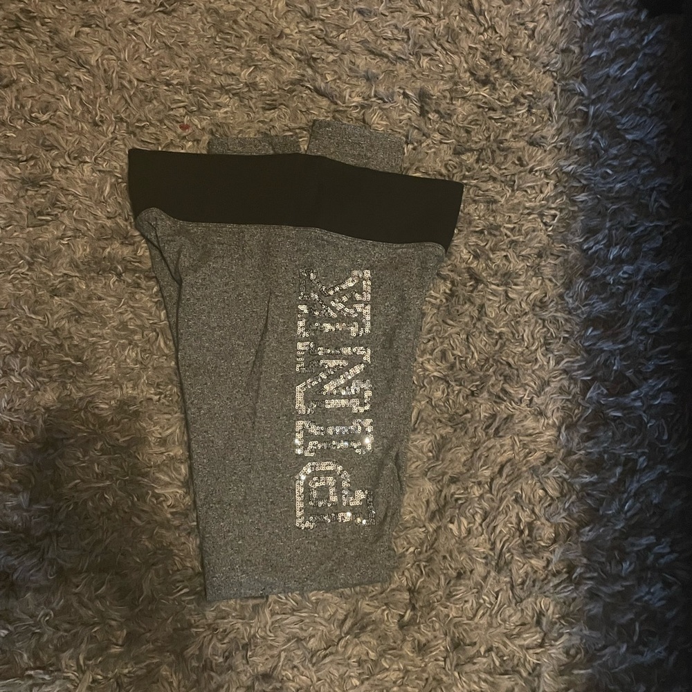 PINK Victoria’s Secret leggings